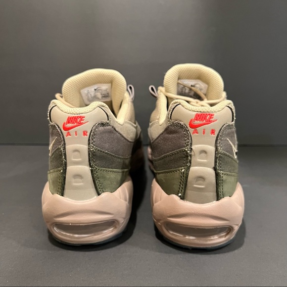 Nike Air Max 95 Matte Olive - Picture 5 of 6
